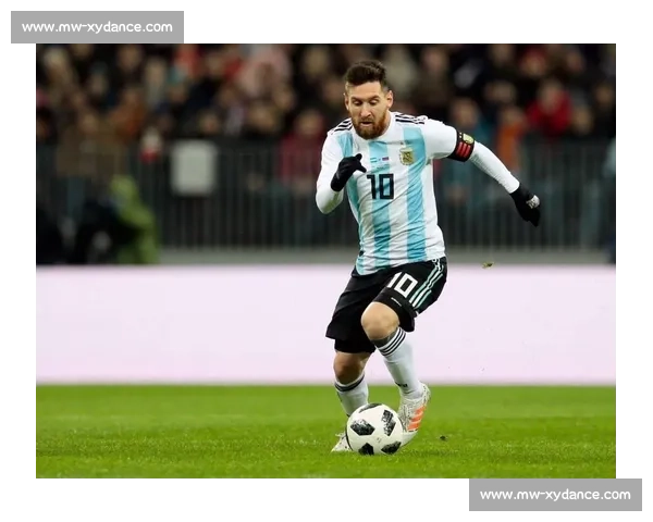 阿根廷对阵玻利维亚球迷激情碰撞见证南美足球信仰之夜看台风暴盛